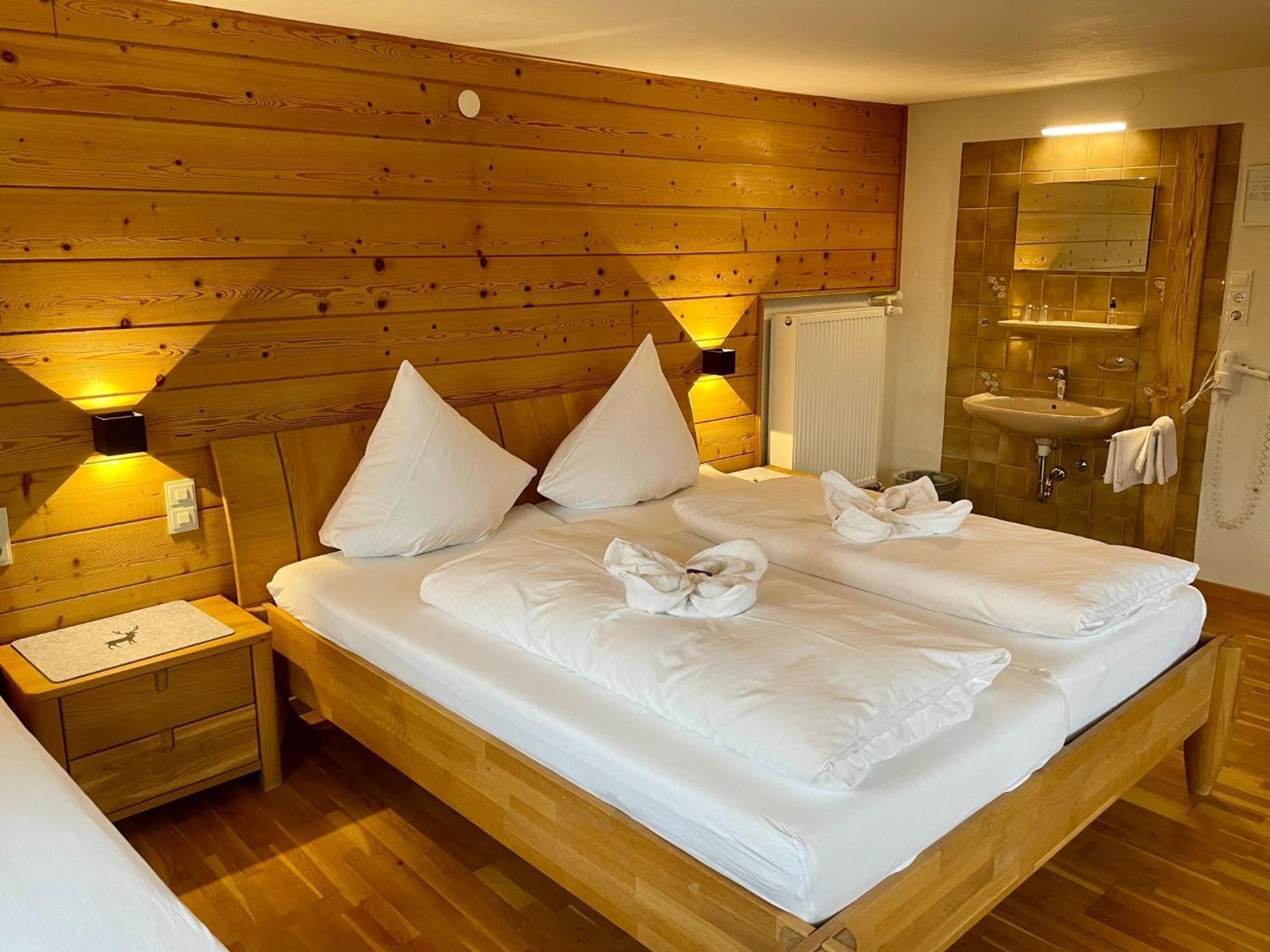 Gaestehaus Holl Schattwald Buitenkant foto
