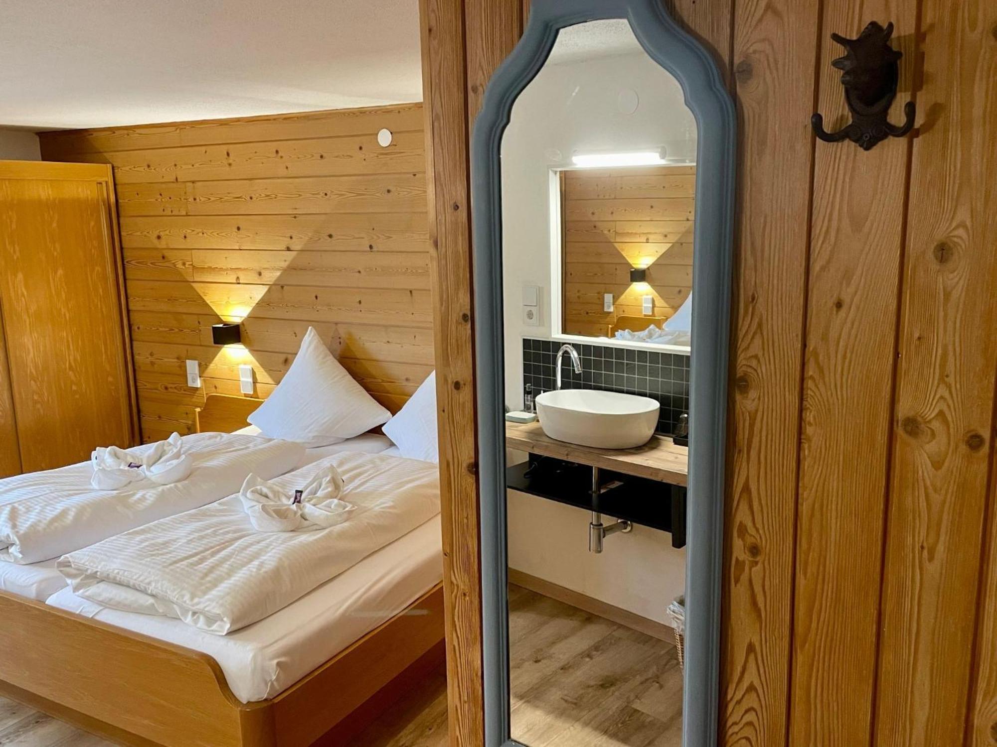 Gaestehaus Holl Schattwald Buitenkant foto
